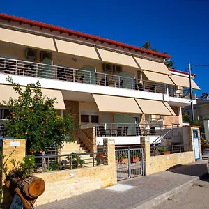 https://villa-sofia.hotelschalkidiki.net