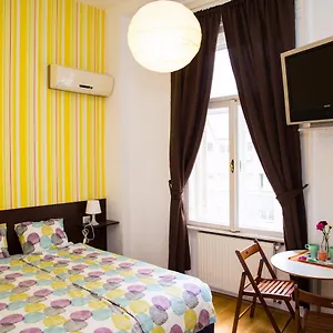 https://sunflower-aparthotel.inbudapesthotels.com