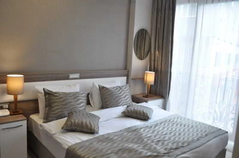 Alphonse Hotel Istanbul 3*,