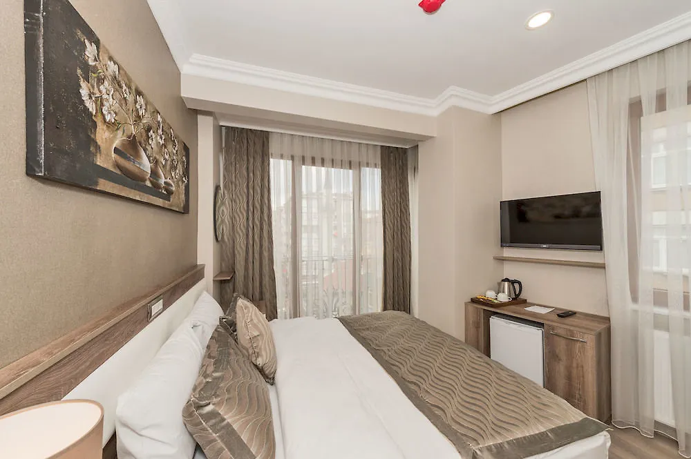 Alphonse Hotel Istanbul 3*,